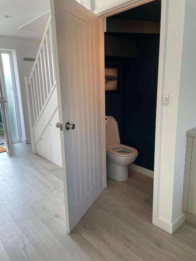 Villa The Bolt Hole Hythe Panoramic Coast And Sea Views Esterno foto