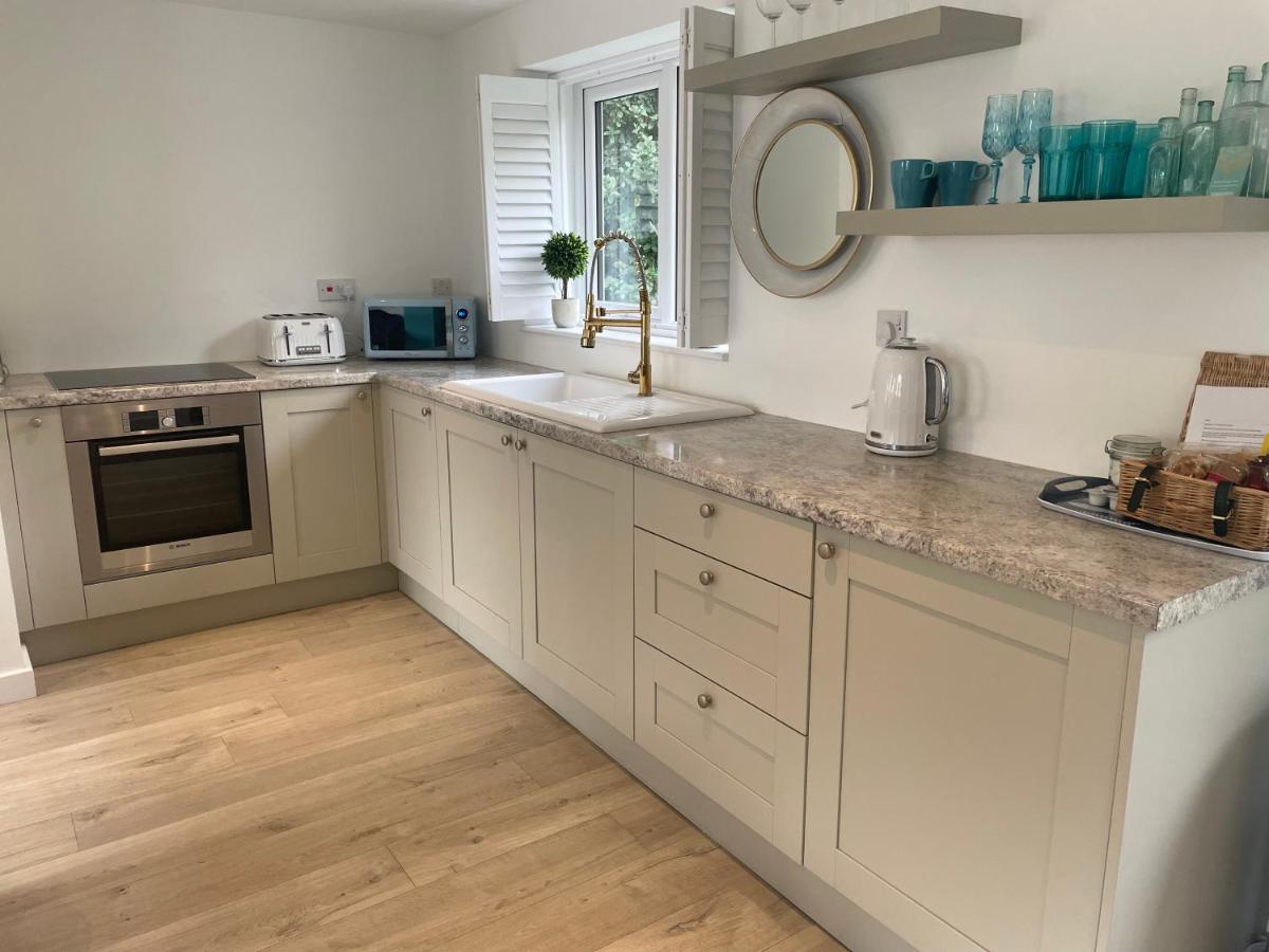 Villa The Bolt Hole Hythe Panoramic Coast And Sea Views Esterno foto